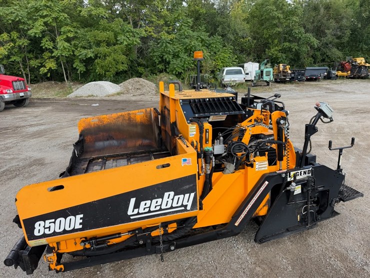 2023-leeboy-8500e-image-12