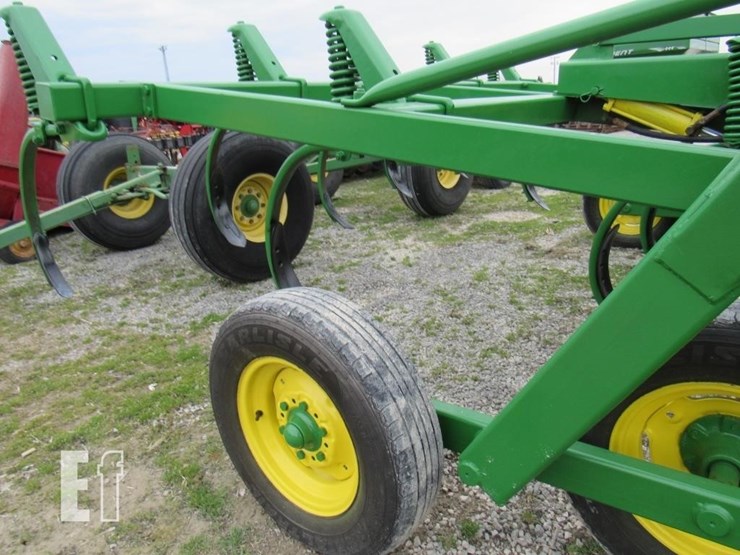 john-deere-1710-image-7