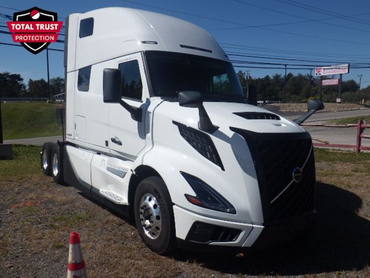 2025-volvo-vnl860-image-3