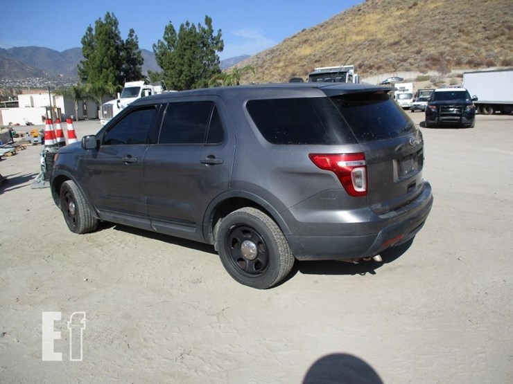 2014-ford-explorer-image-4