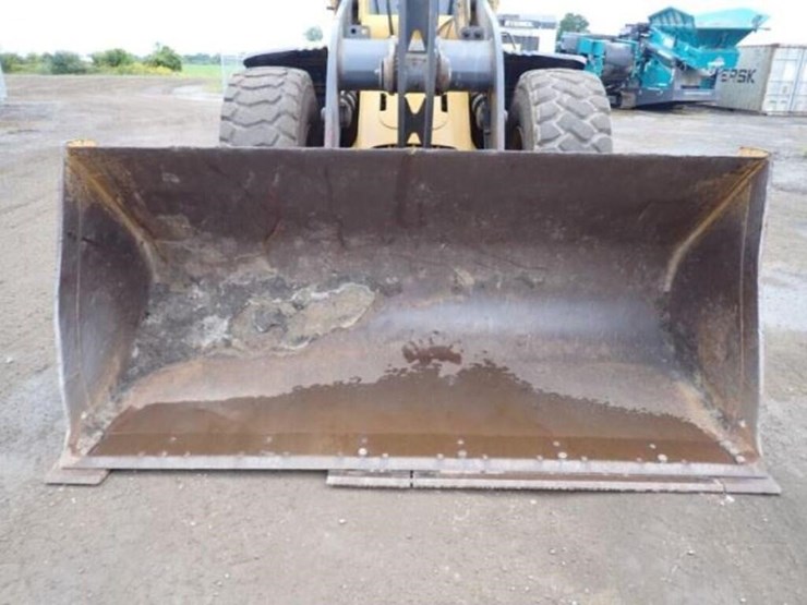 2014-deere-544k-image-26