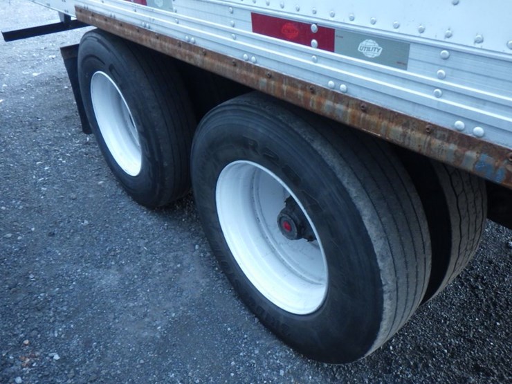 2012-utility-3000r-image-8