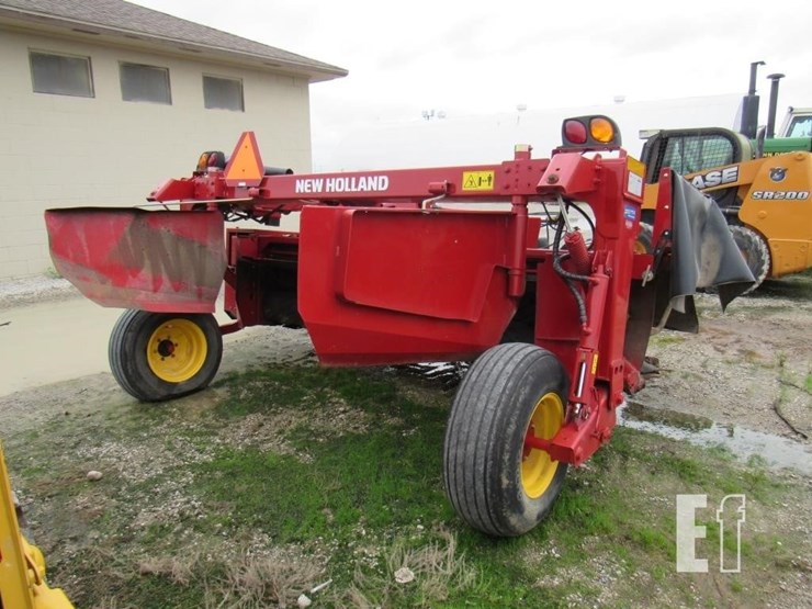2019-new-holland-210-image-9