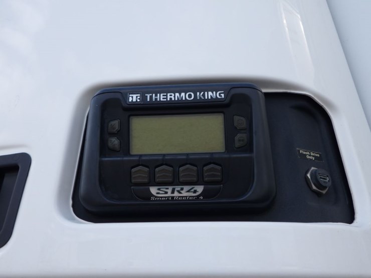 2016-utility-3000r-image-21