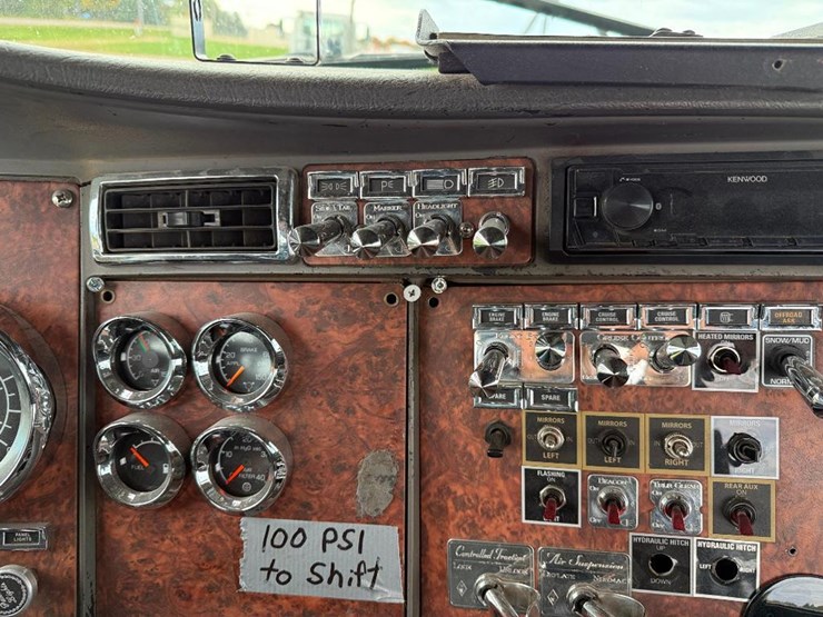 kenworth-t800-image-63
