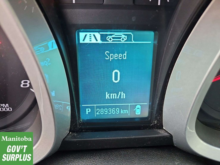 2015-chevrolet-equinox-image-38