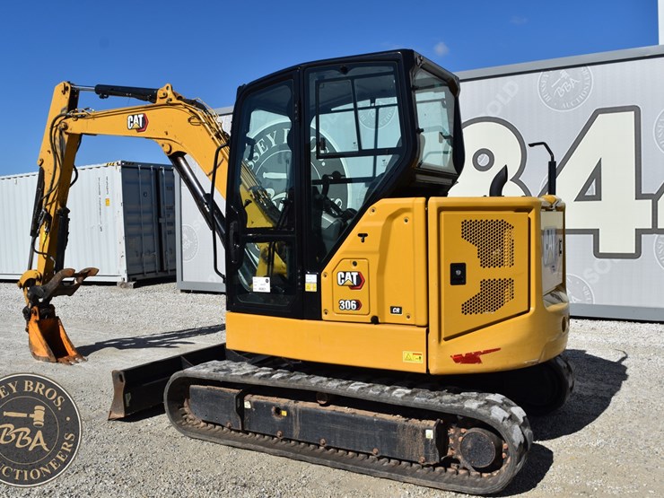 2023-caterpillar-306cr-image-14