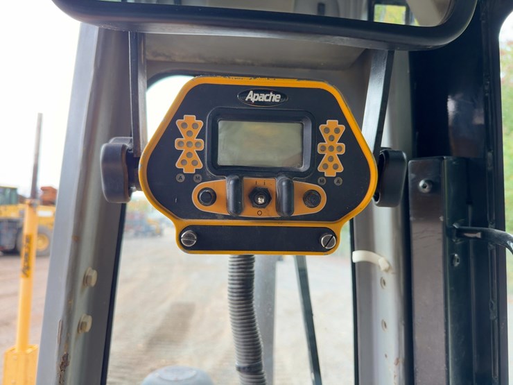 2007-caterpillar-d5g-lgp-image-39