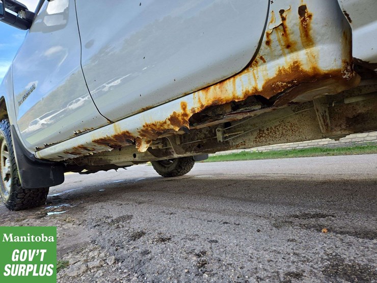 2015-chevrolet-silverado-1500-image-9
