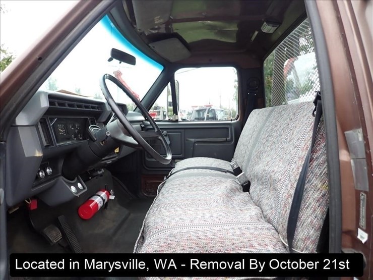 1993-ford-f700-image-14