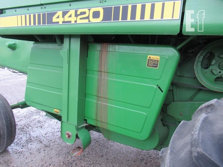 1983-john-deere-4420-image-6