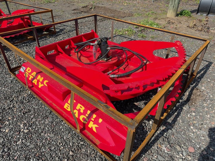 86”-heavy-duty-rotating-brush-cutter-image-1