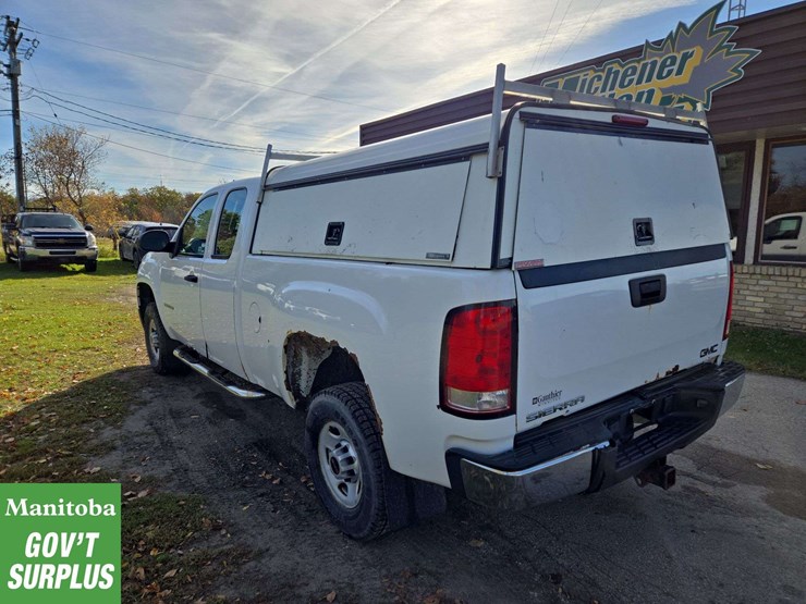 2010-gmc-sierra-2500hd-image-3