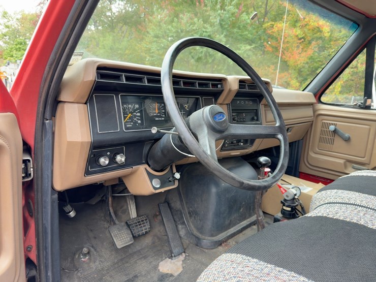 1989-ford-f800-image-28