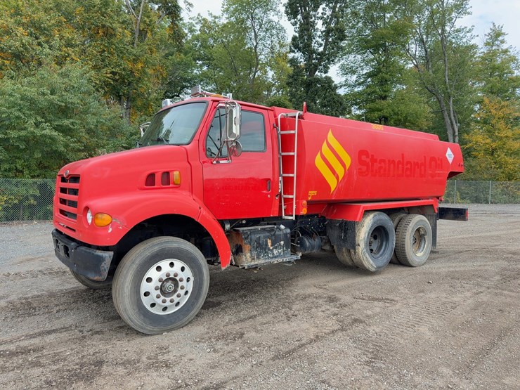 2001-sterling-l7500-image-1