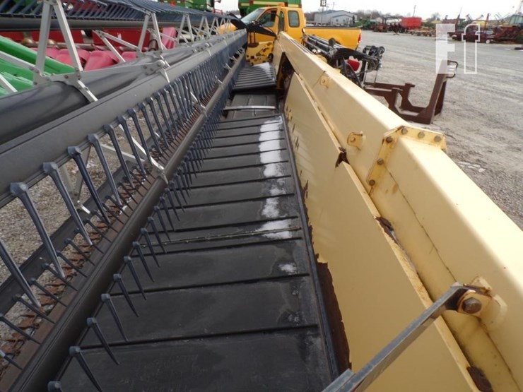 new-holland-88c-image-4