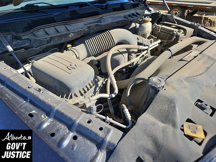 2019-ram-1500-classic-image-14