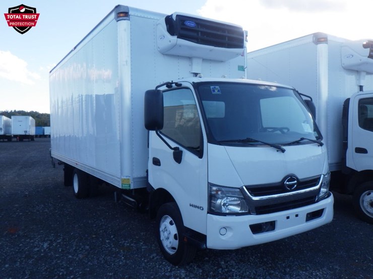 2019-hino-155-image-3