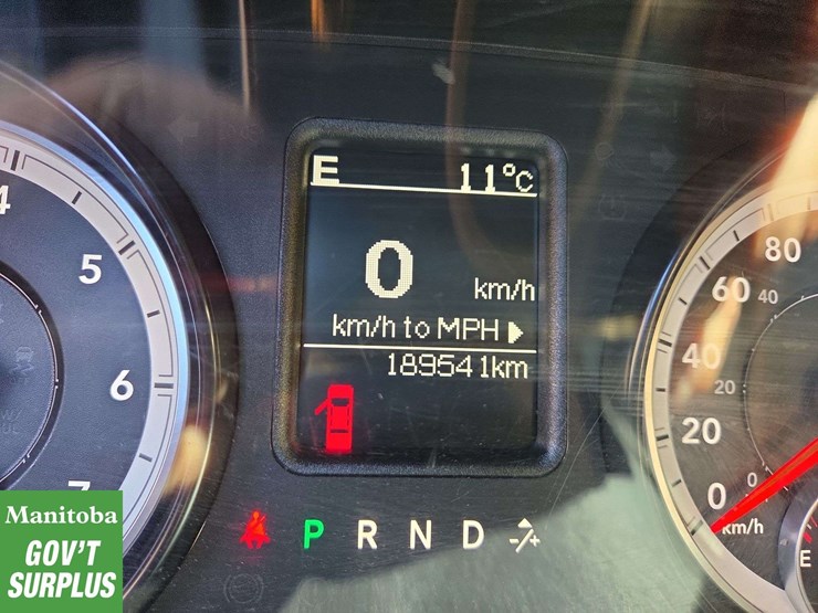 2015-dodge-1500-image-35