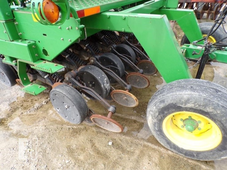 2000-john-deere-1560-image-6