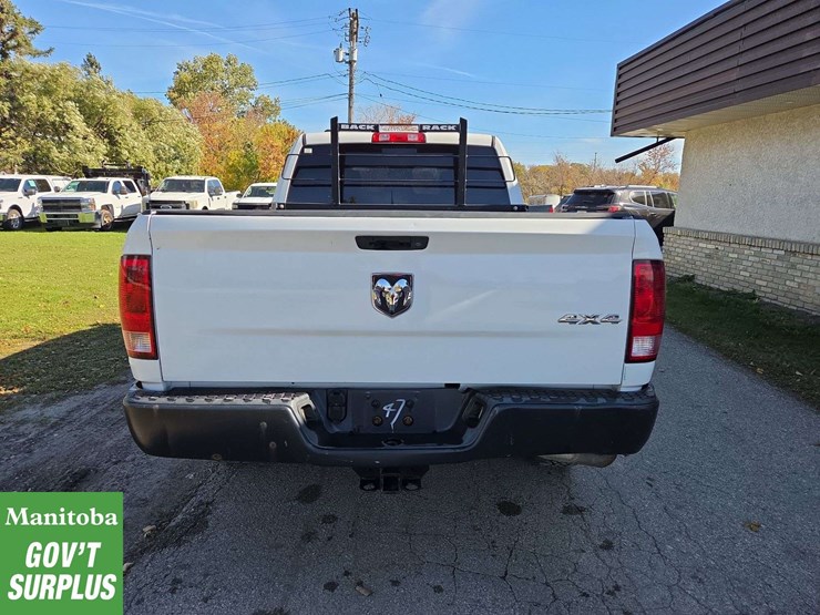 2015-dodge-1500-image-7
