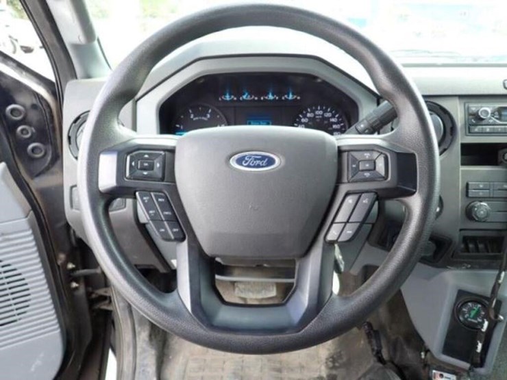 2023-ford-f650-image-14