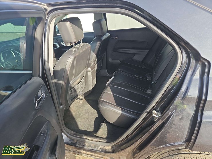 2012-chevrolet-equinox-lt-image-25