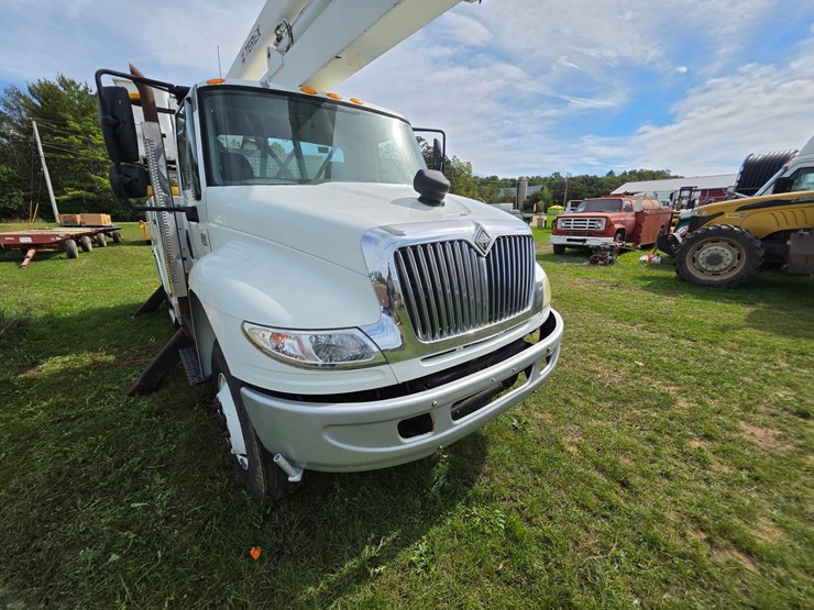 2007-international-durastar-4400-image-32