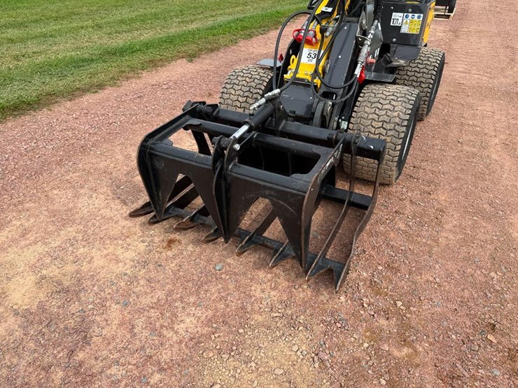 2024-new-holland-ml12t-image-23