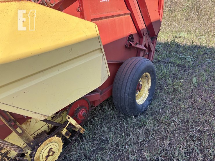 new-holland-850-image-4