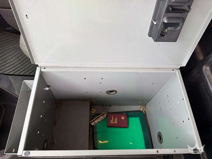 2018-chevrolet-express-2500-image-20