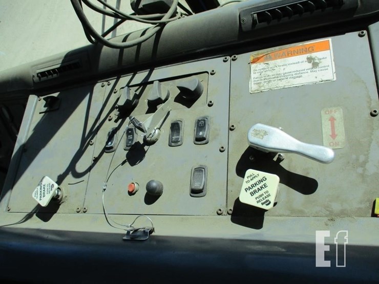 2005-freightliner-condor-image-9