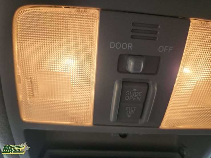 2010-toyota-rav4-image-12