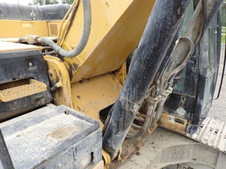 2015-caterpillar-336el-image-68