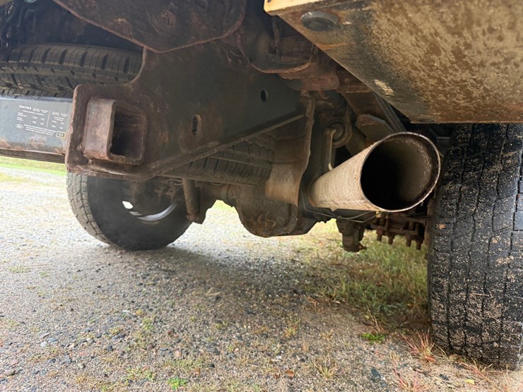 2011-ford-f350-image-44