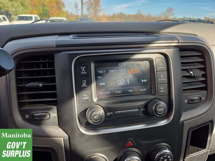 2013-dodge-1500-image-29
