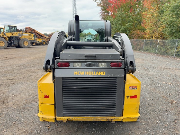 2023-new-holland-c332-image-4