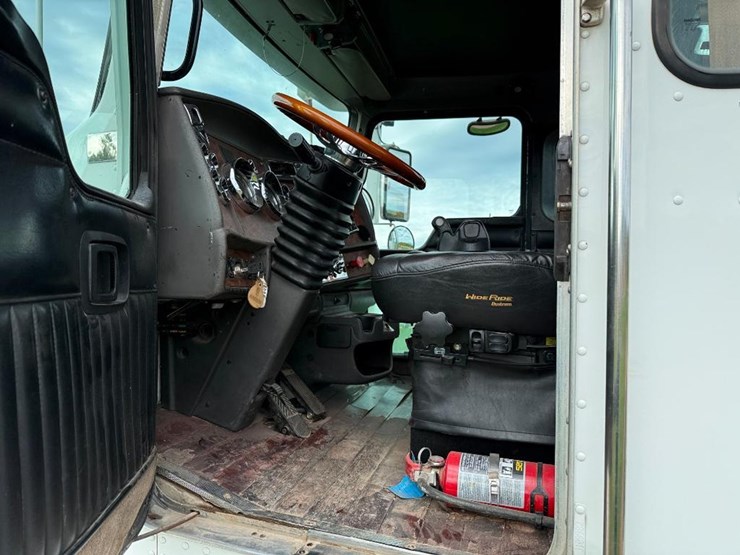 kenworth-t800-image-53