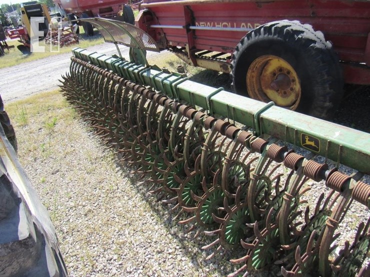 john-deere-400-image-3