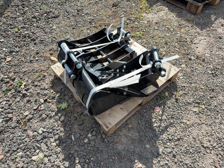 quantity-of-mini-excavator-attachments-image-2