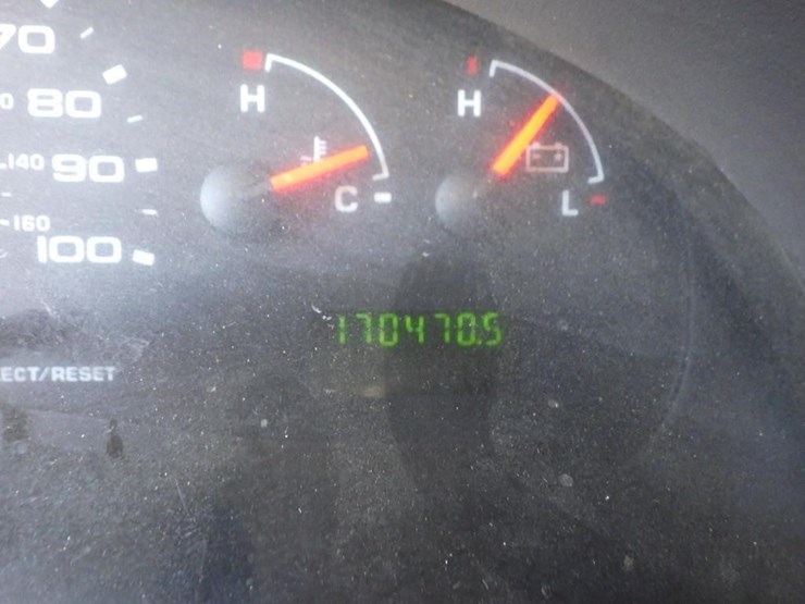 2006-ford-e250-image-27