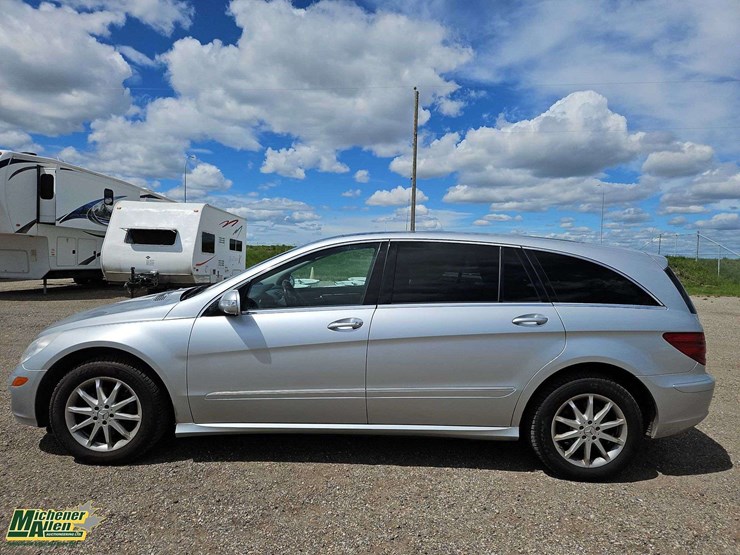 2006-mercedes-benz-r-class-r350-awd-4dr-wagon-image-5