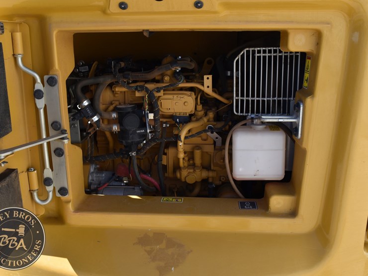 2023-caterpillar-306cr-image-51
