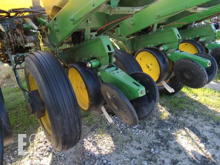 john-deere-7000-image-4