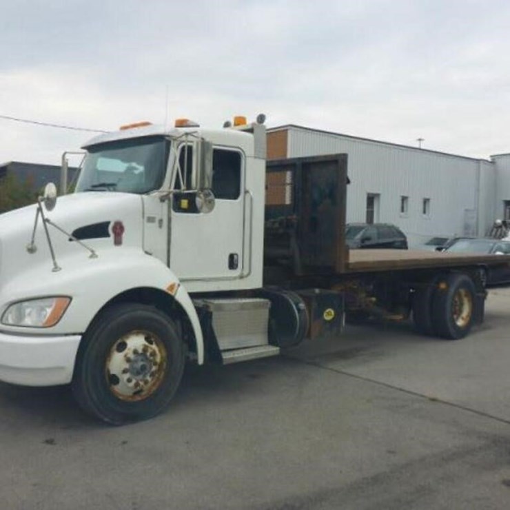 2018 KENWORTH T370