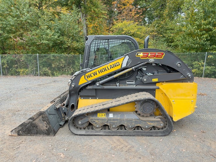 2023-new-holland-c332-image-2