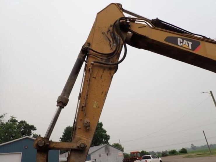 2015-caterpillar-336el-image-26