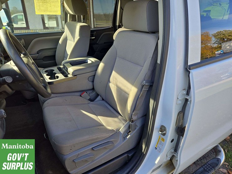 2015-chevrolet-silverado-1500-image-16