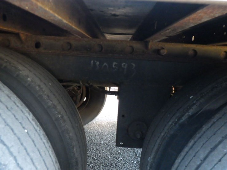 2013-utility-4000d-x-image-17
