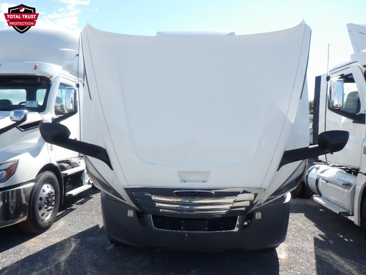 2021-freightliner-cascadia-126-image-21